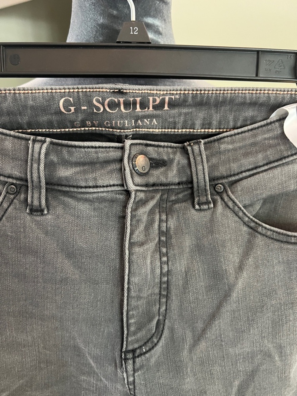 G by Giuliana Grey Washed Cropped Ankle Jeans - Picture 2 of 11